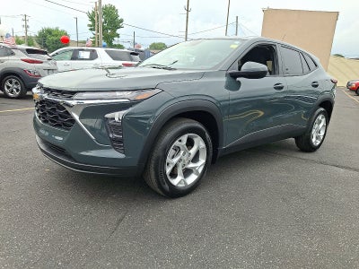 2025 Chevrolet Trax LS FWD
