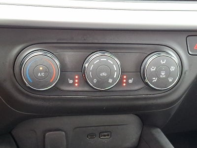 2025 Chevrolet Trax LS FWD