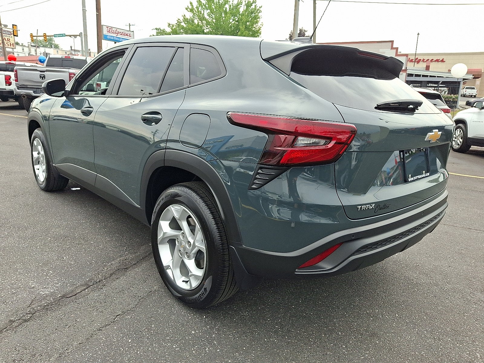2025 Chevrolet Trax LS FWD