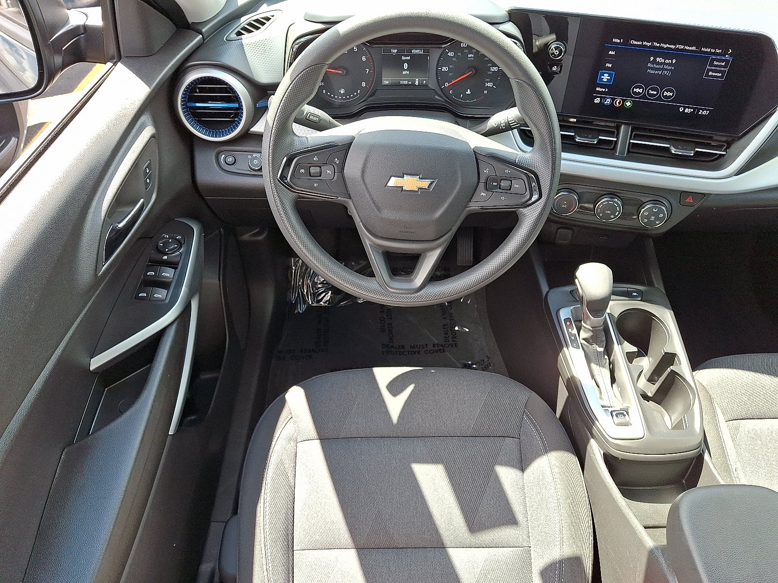 2025 Chevrolet Trax LS FWD