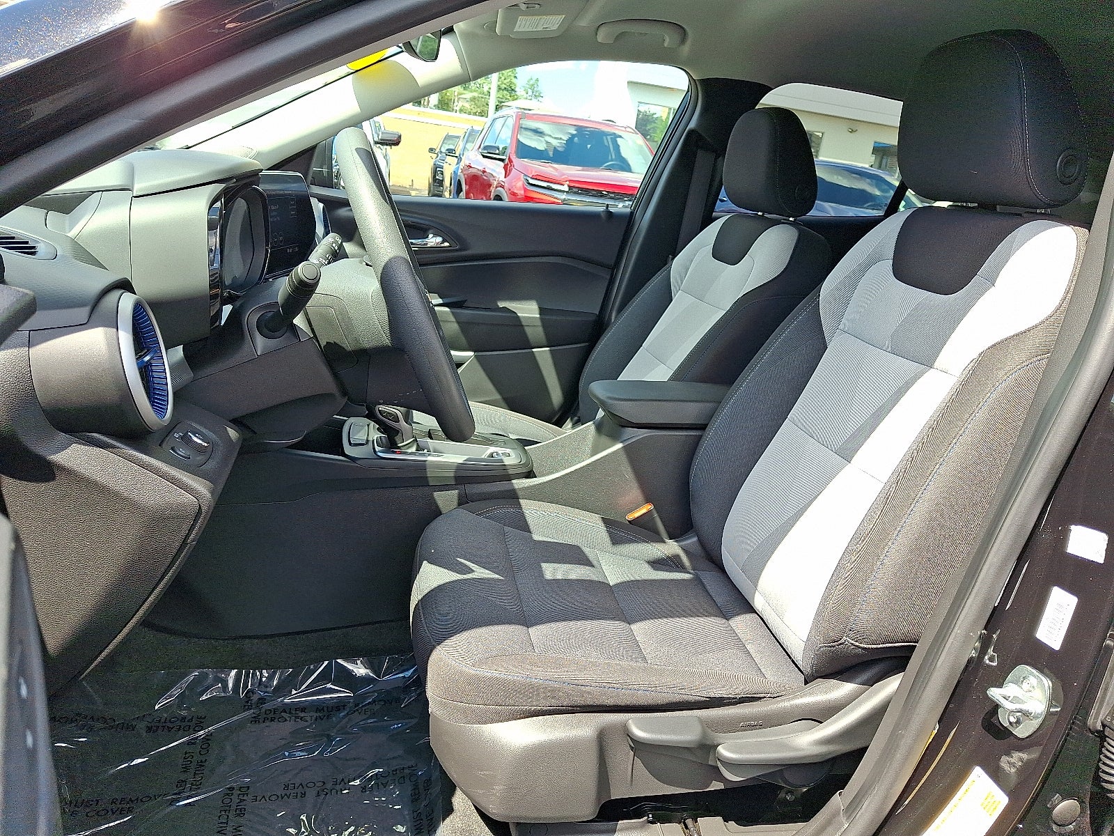 2025 Chevrolet Trax LS FWD