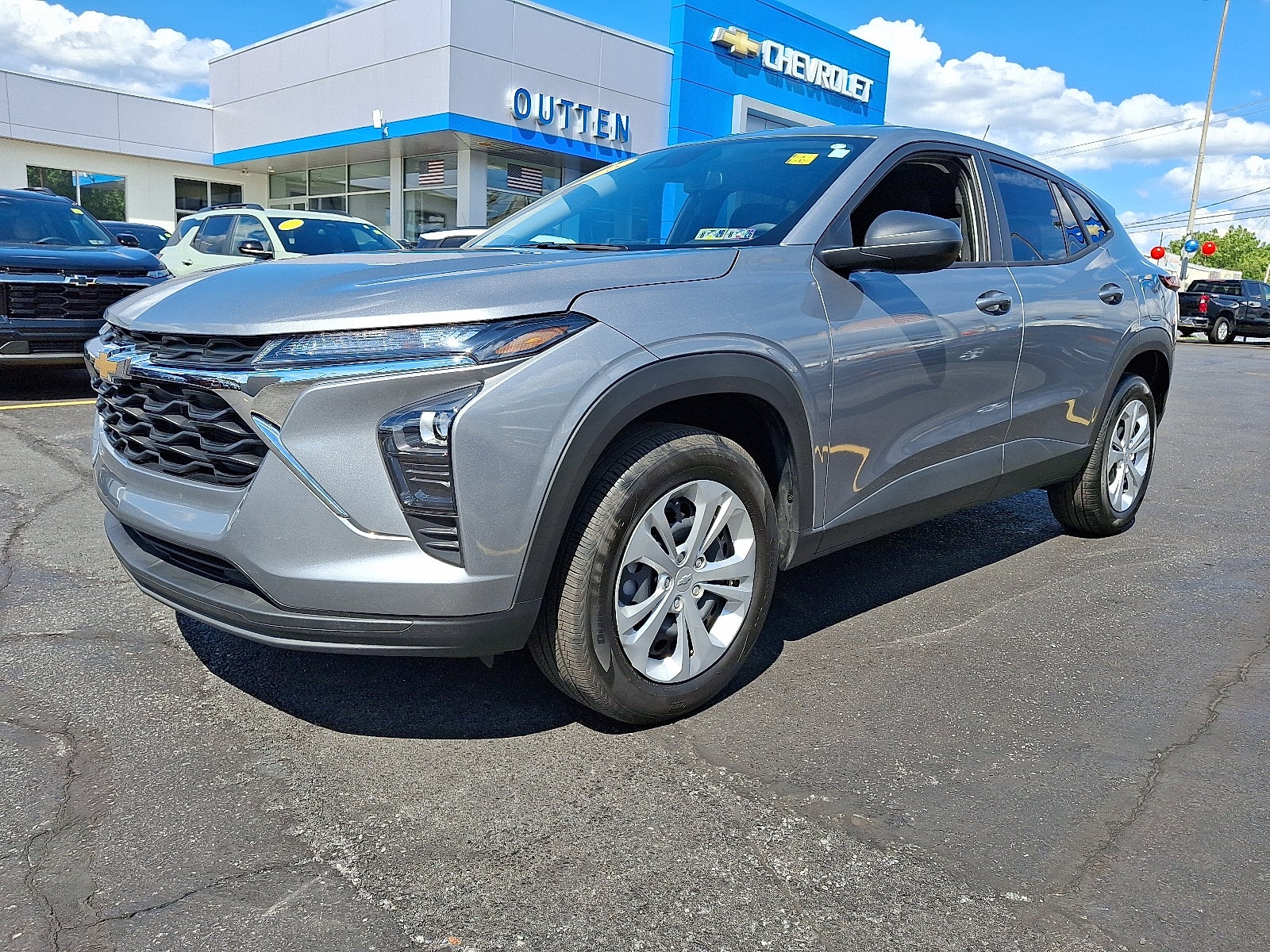 2025 Chevrolet Trax LS