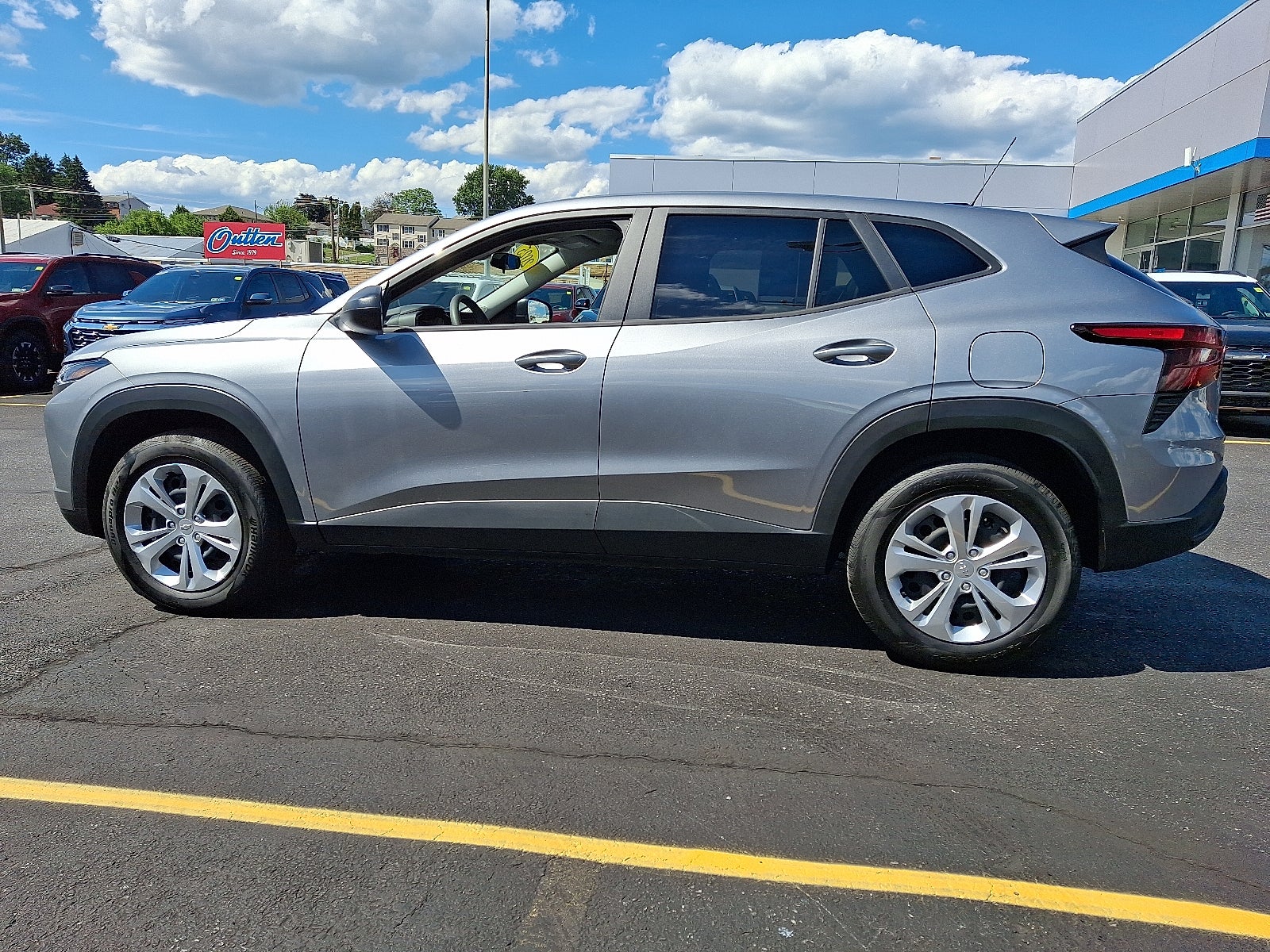 2025 Chevrolet Trax LS