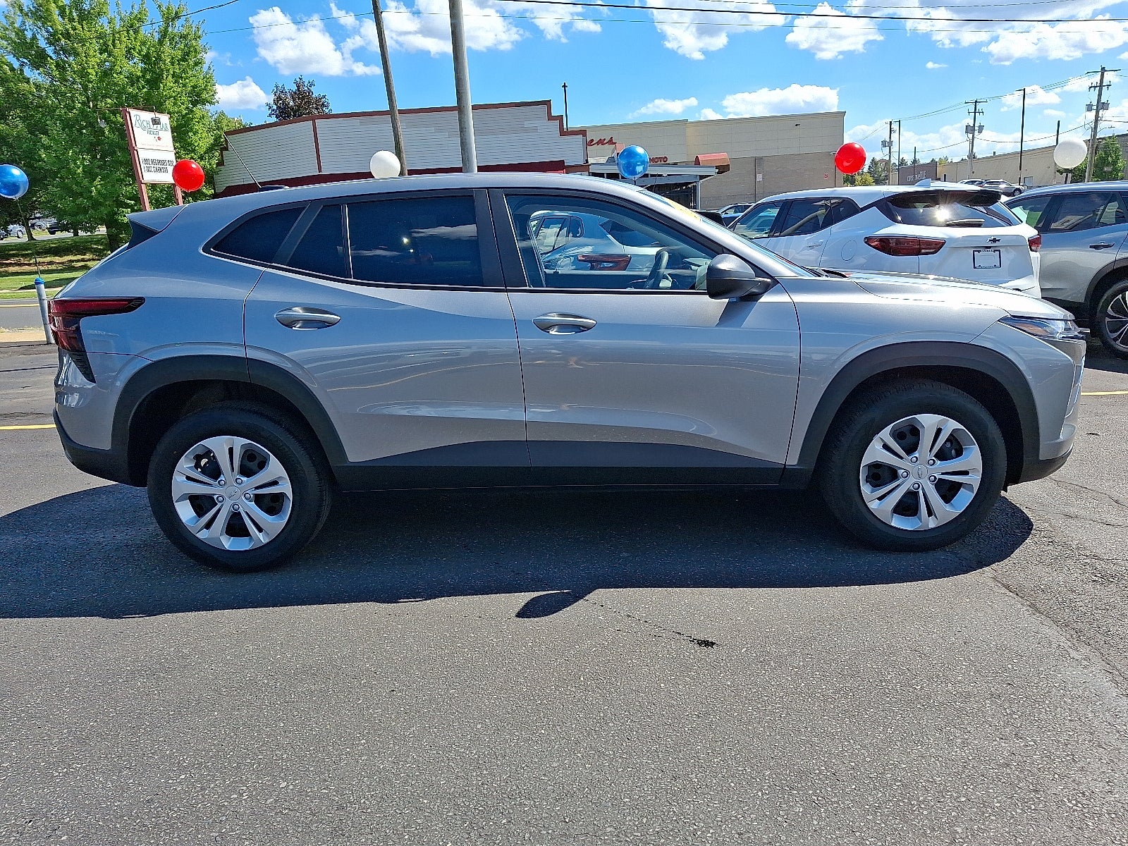 2025 Chevrolet Trax LS