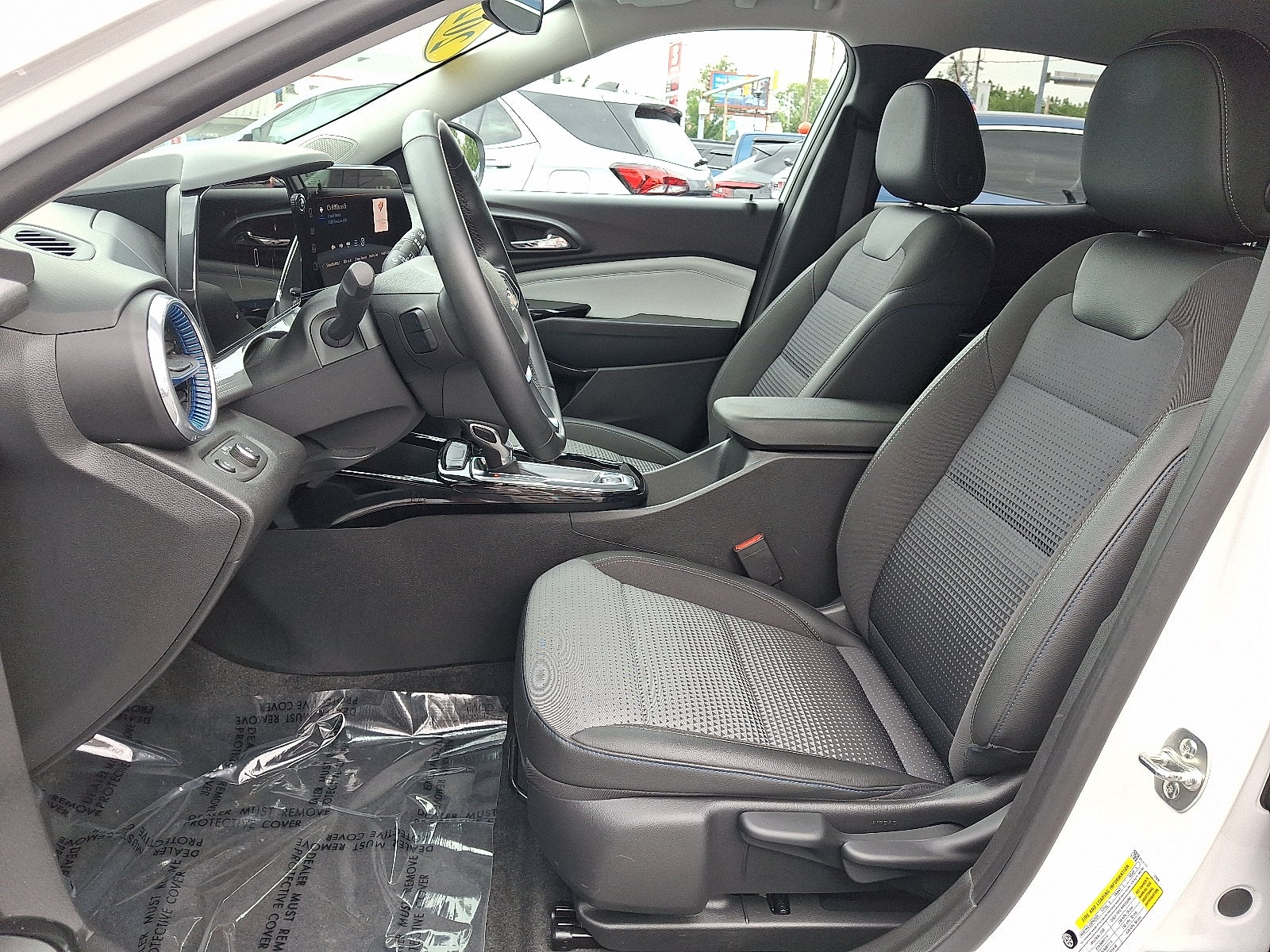 2024 Chevrolet Trax LT FWD