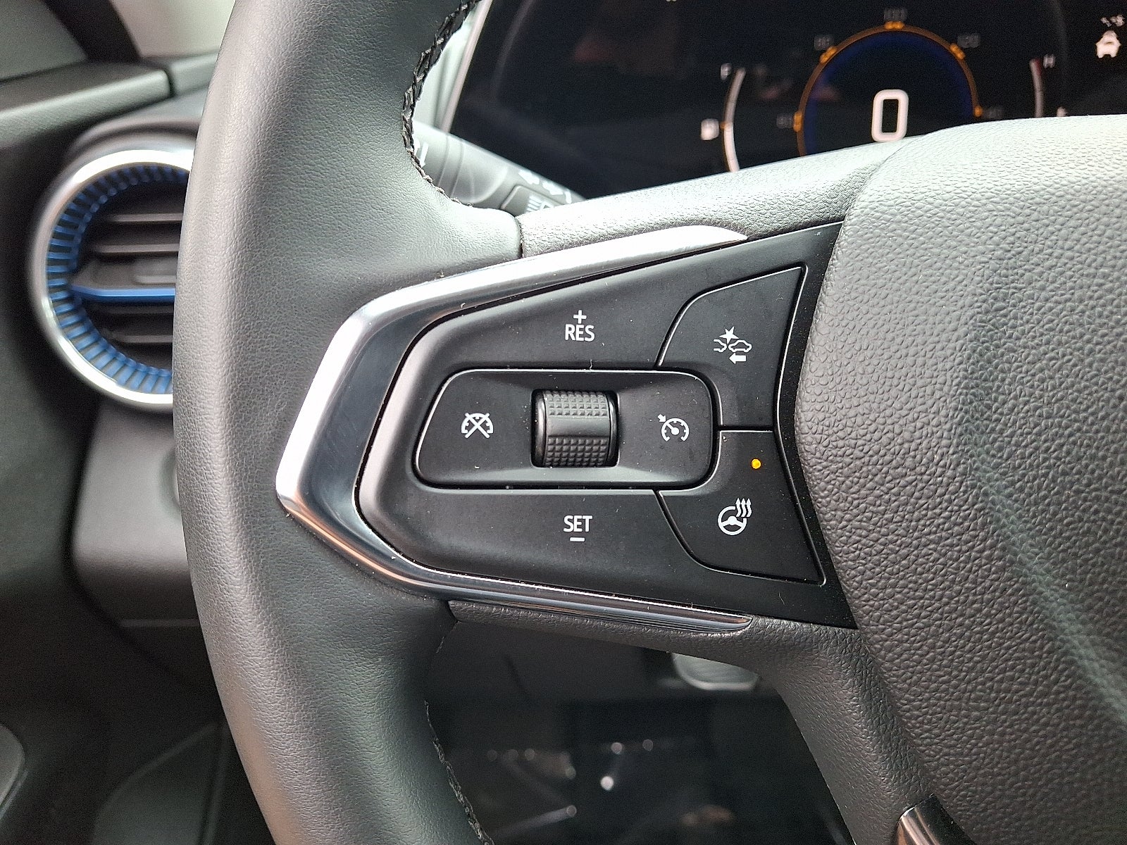 2024 Chevrolet Trax LT FWD