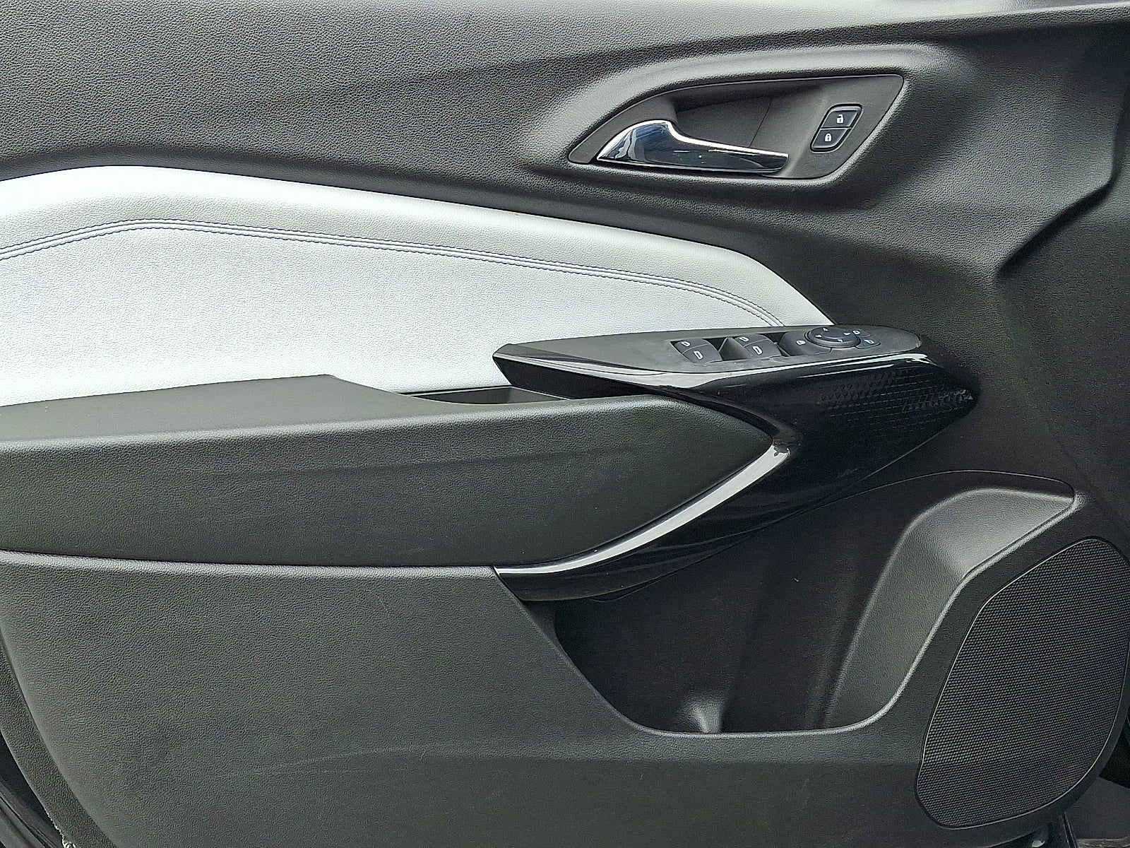 2024 Chevrolet Trax LT FWD