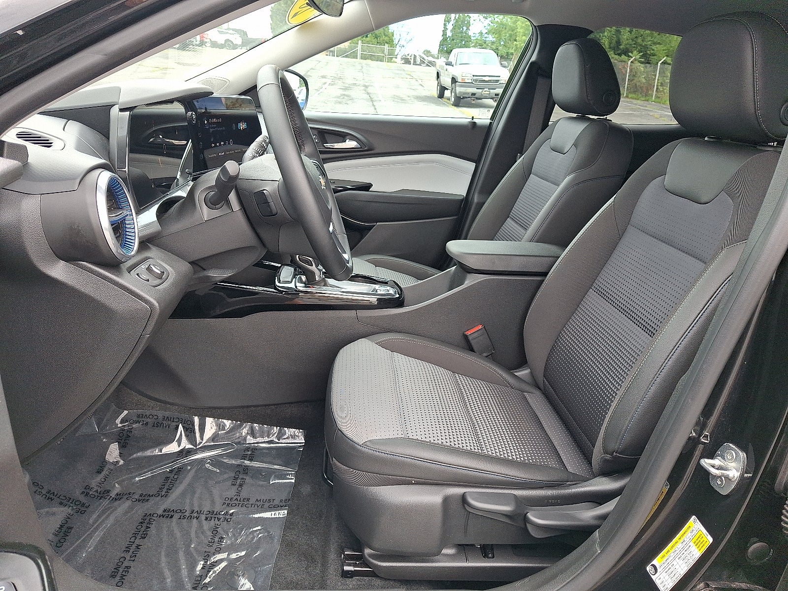 2024 Chevrolet Trax LT FWD