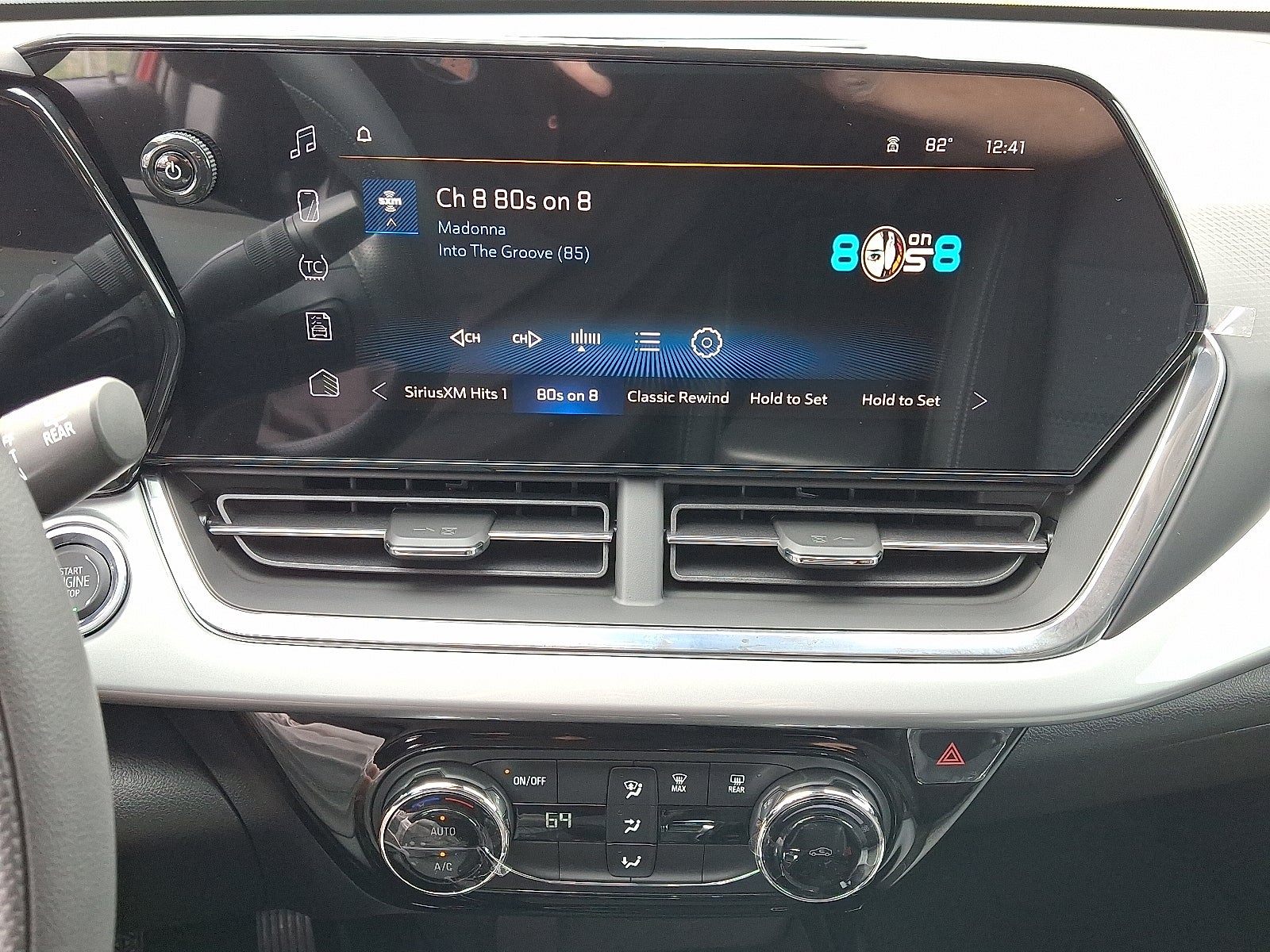 2026 Chevrolet Trax LT FWD