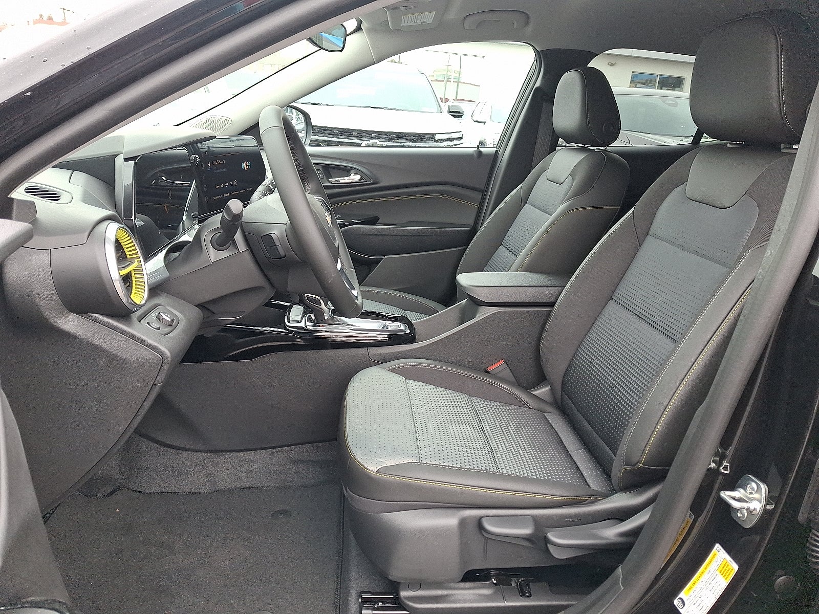 2026 Chevrolet Trax LT FWD