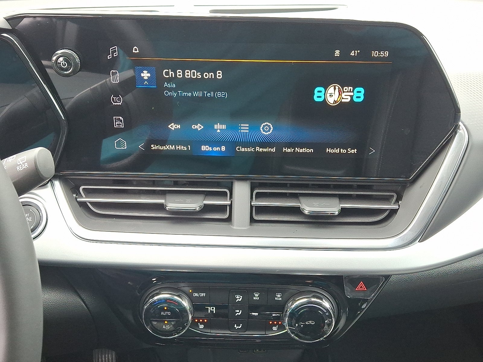 2026 Chevrolet Trax LT FWD