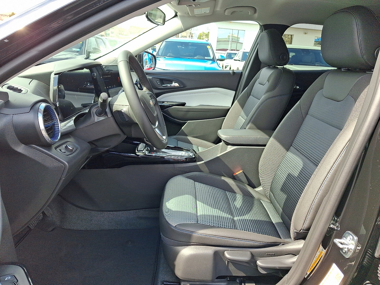 2026 Chevrolet Trax LT FWD