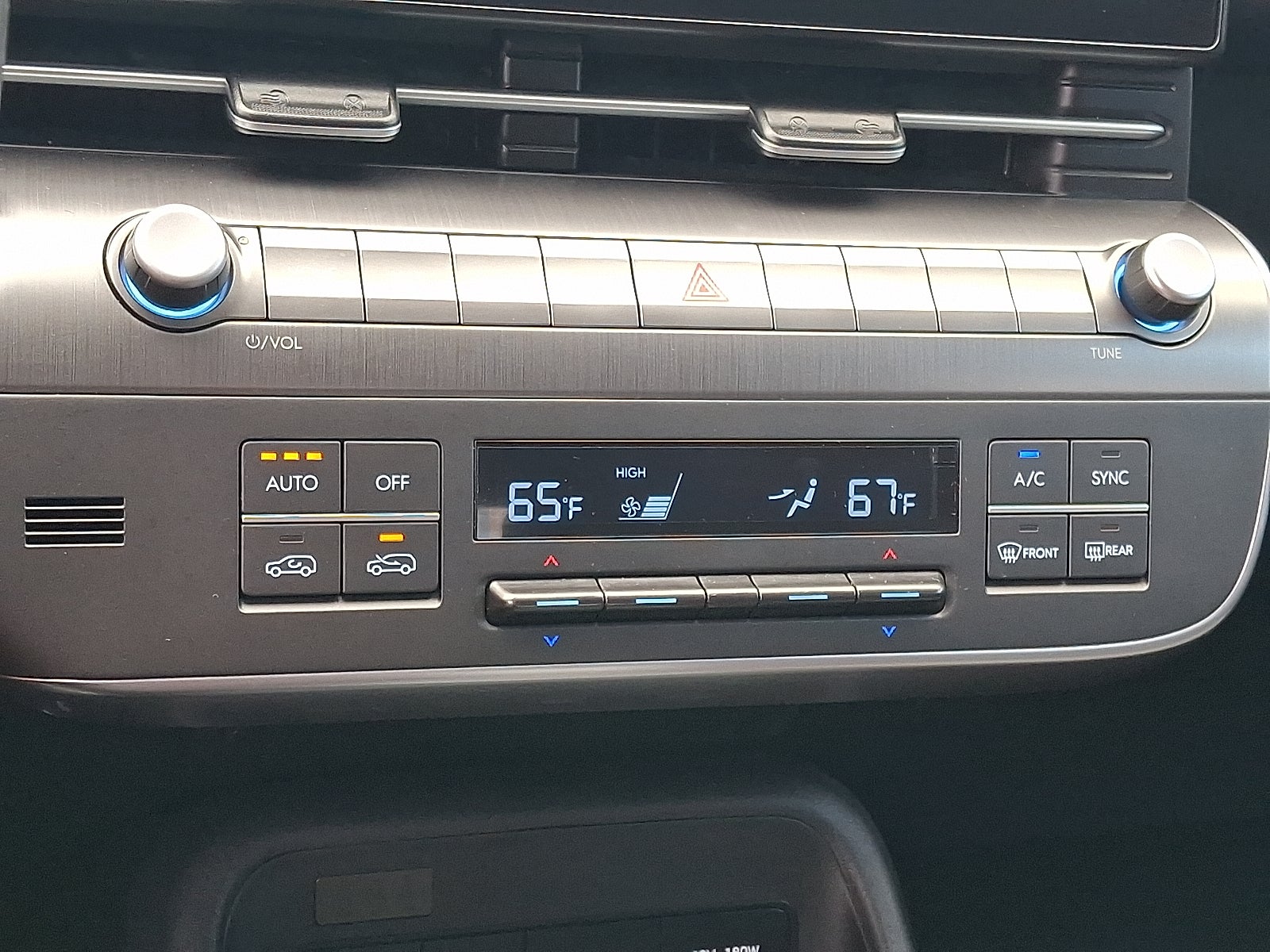 2024 Hyundai Kona SEL FWD