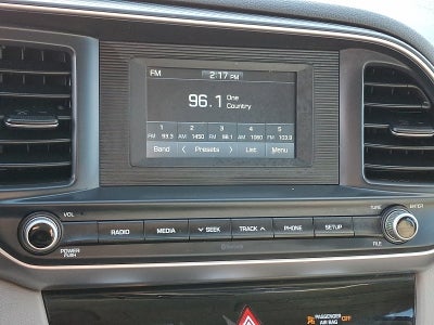 2019 Hyundai Elantra SE