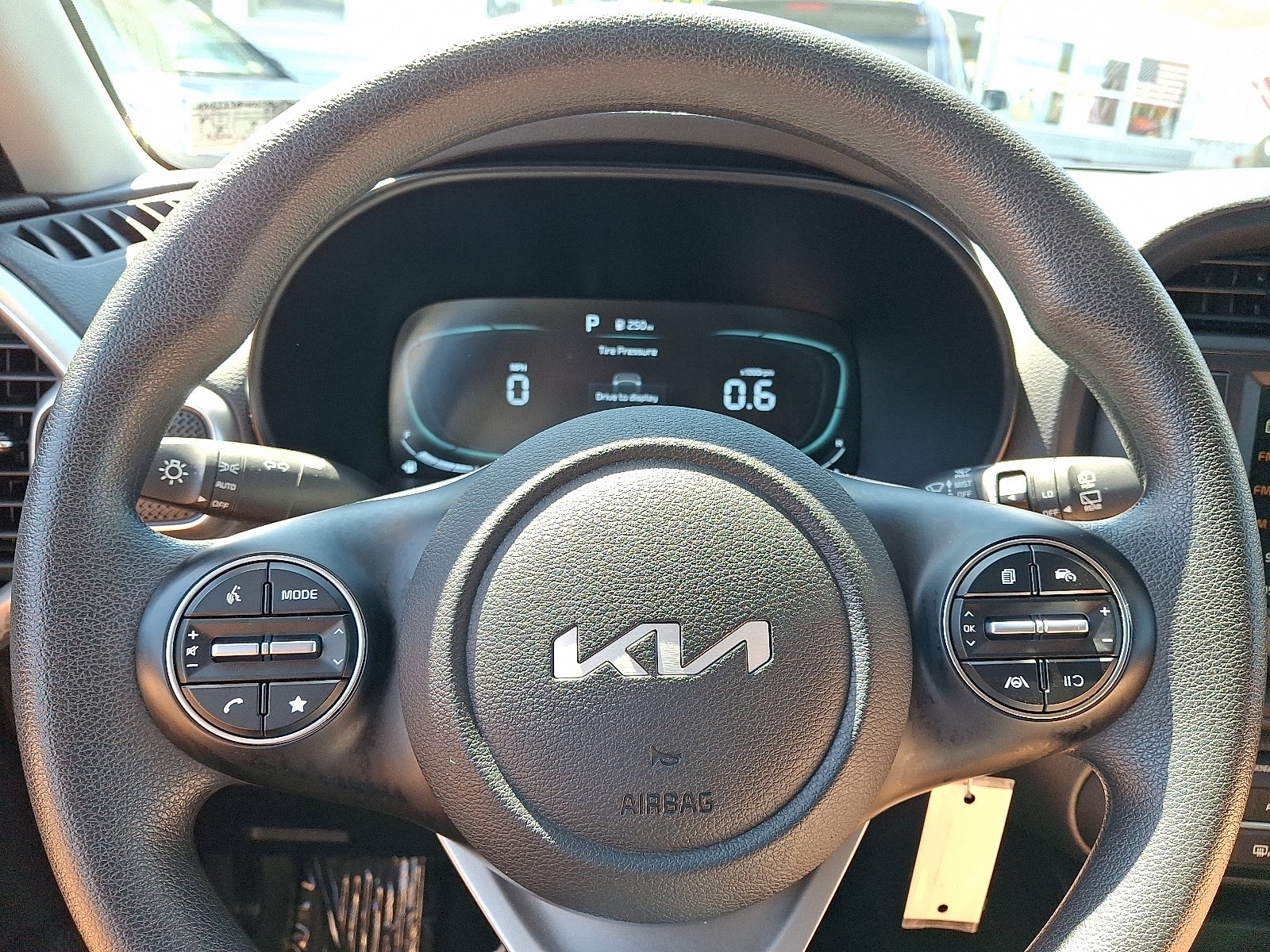 2025 Kia Soul LX FWD