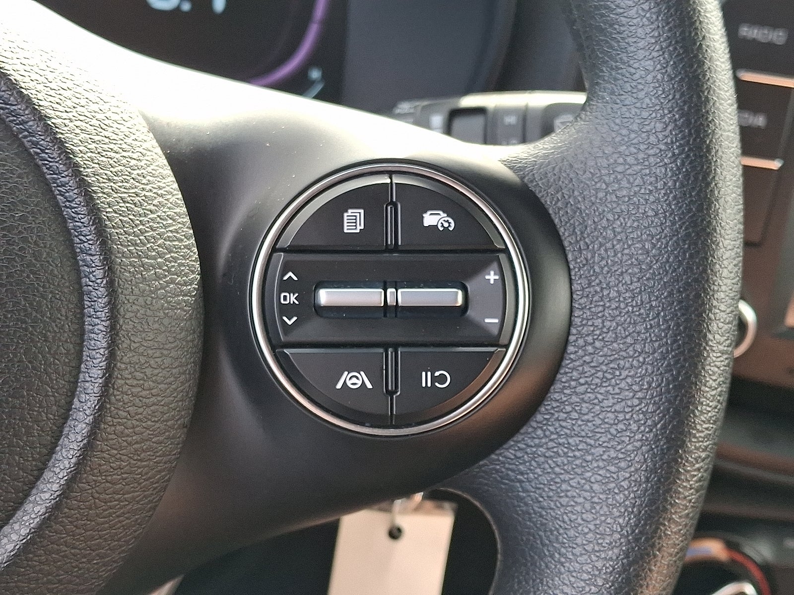 2025 Kia Soul LX FWD