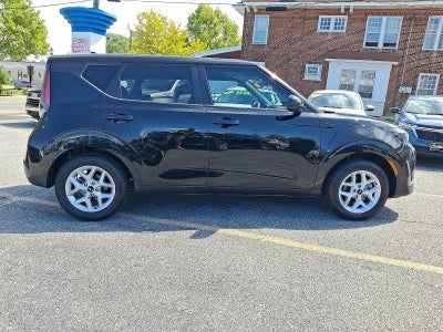 2025 Kia Soul LX FWD
