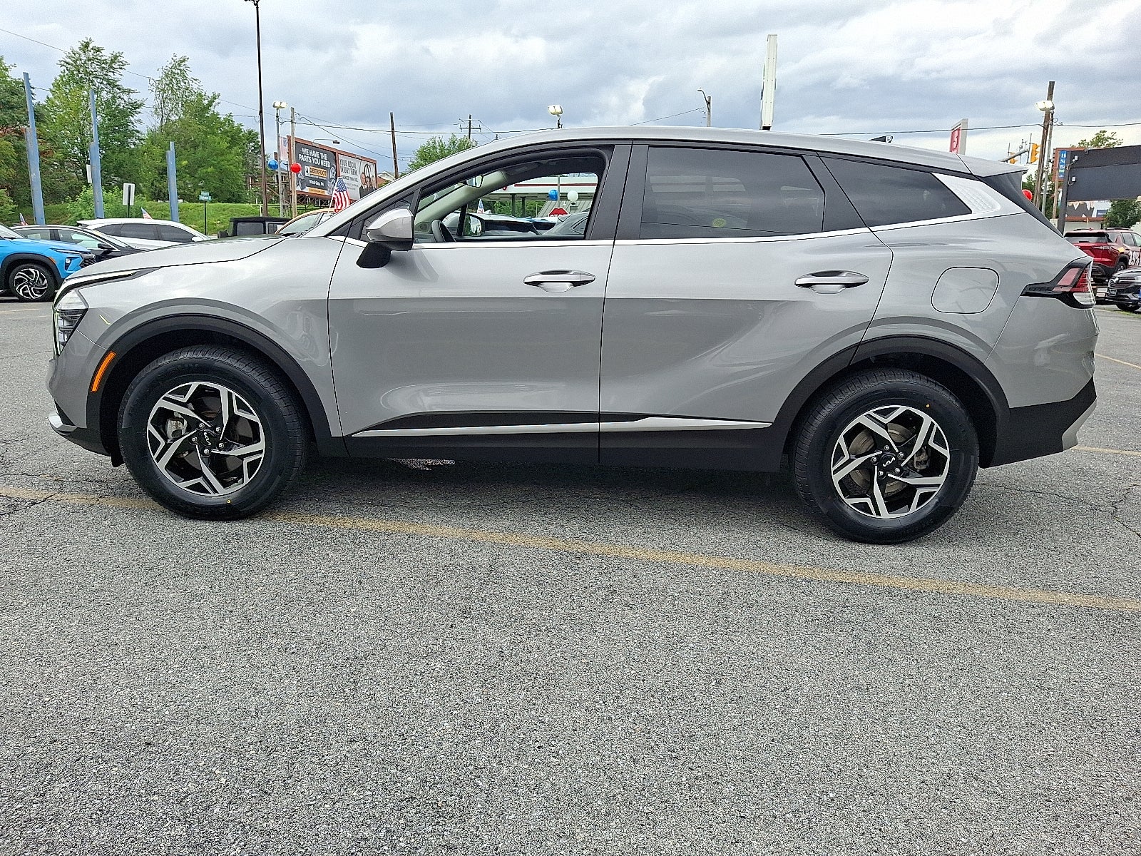 2024 Kia Sportage LX AWD