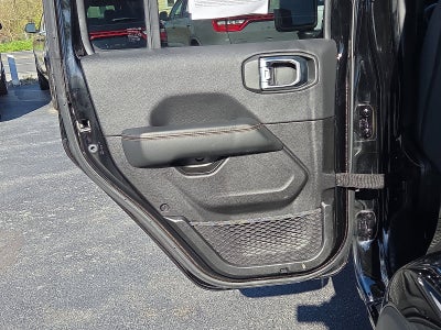 2025 Jeep Wrangler Sahara 4WD