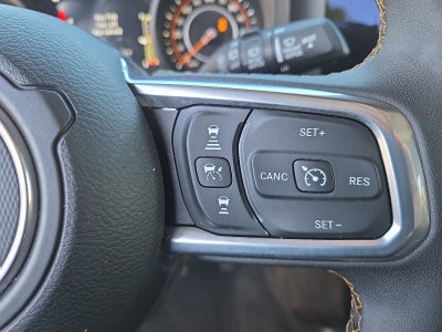 2025 Jeep Wrangler Sahara 4WD