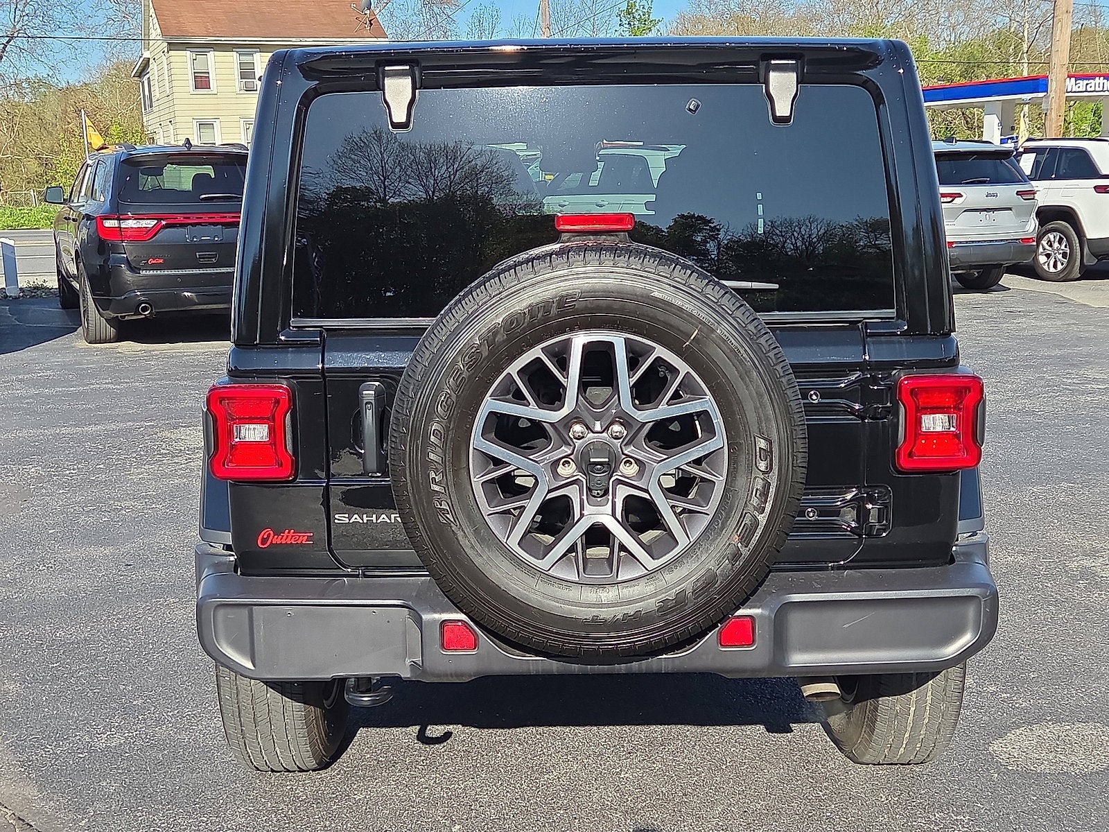 2025 Jeep Wrangler Sahara 4WD