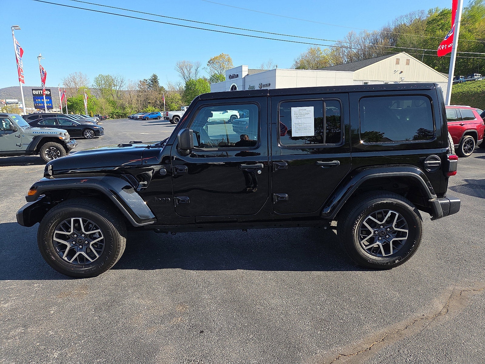 2025 Jeep Wrangler Sahara 4WD