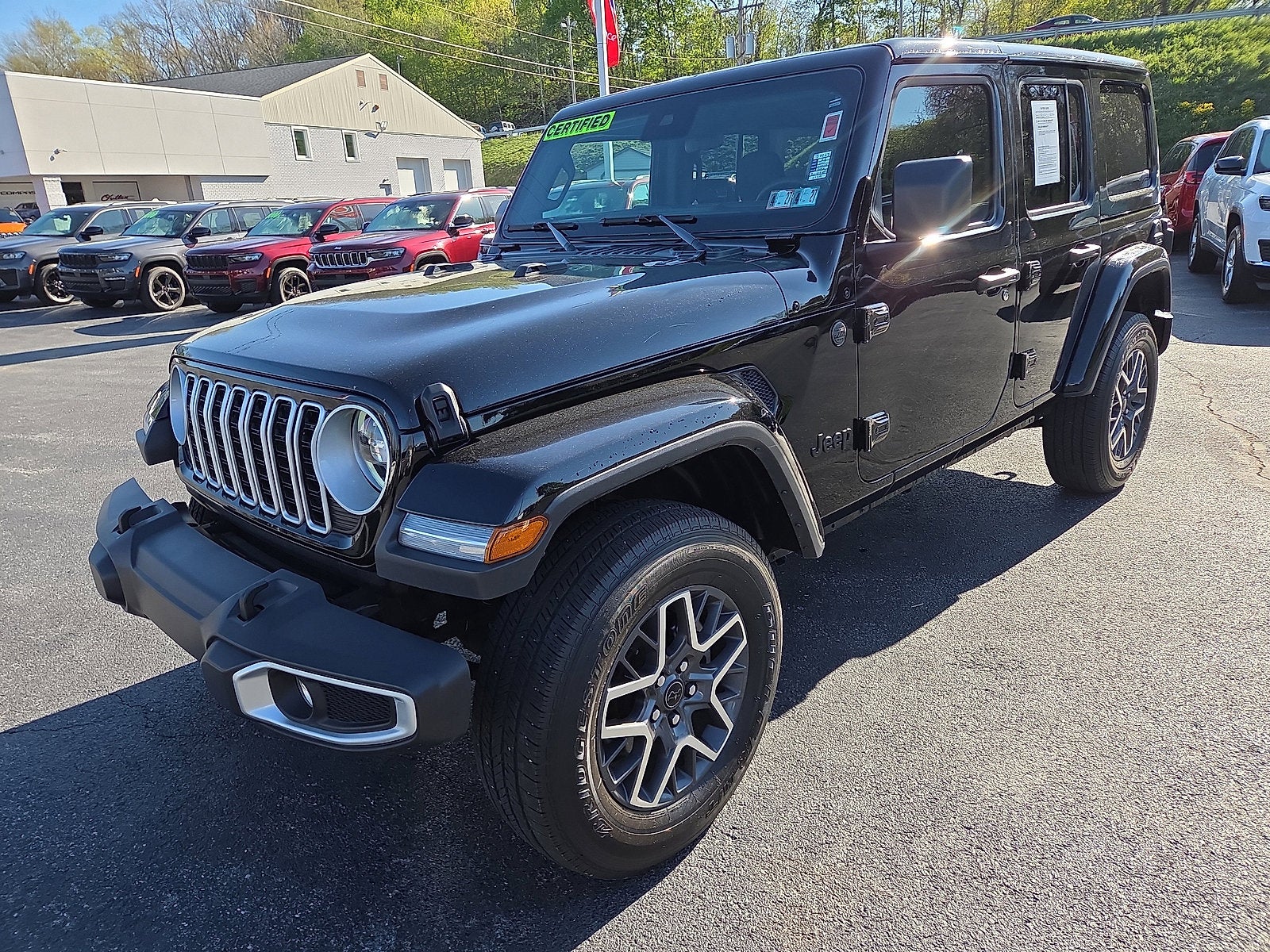 2025 Jeep Wrangler Sahara 4WD