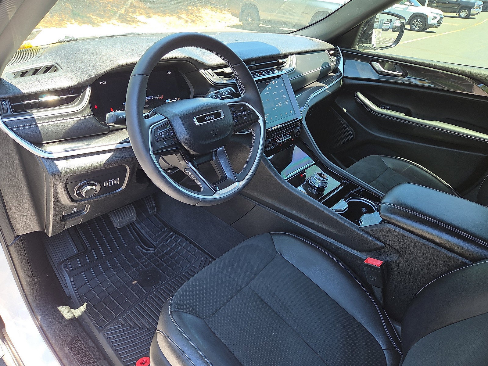 2023 Jeep Grand Cherokee Altitude 4WD