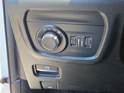2023 Jeep Grand Cherokee Altitude 4WD