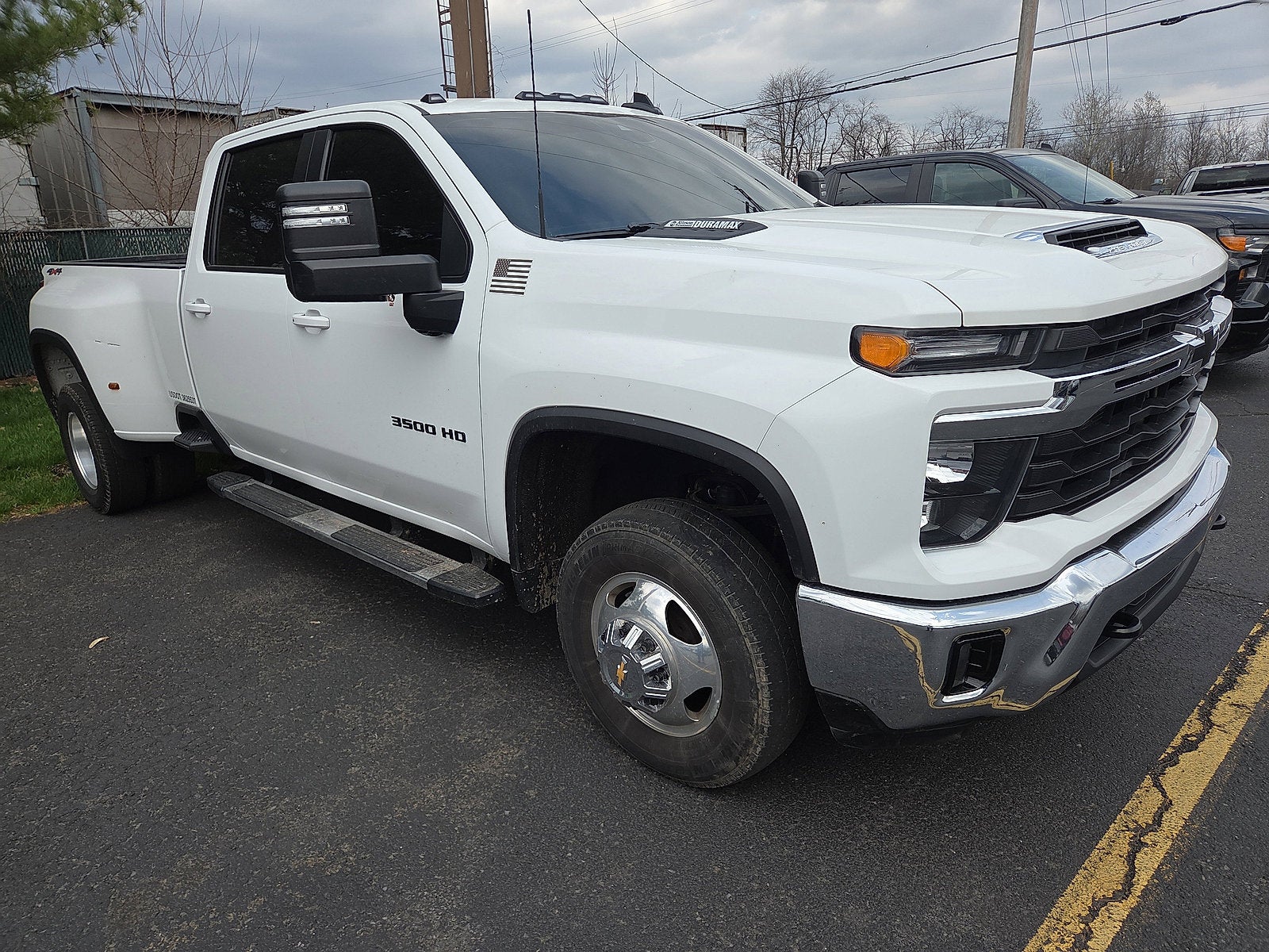 2024 Chevrolet Silverado 3500 HD LT DRW 4WD