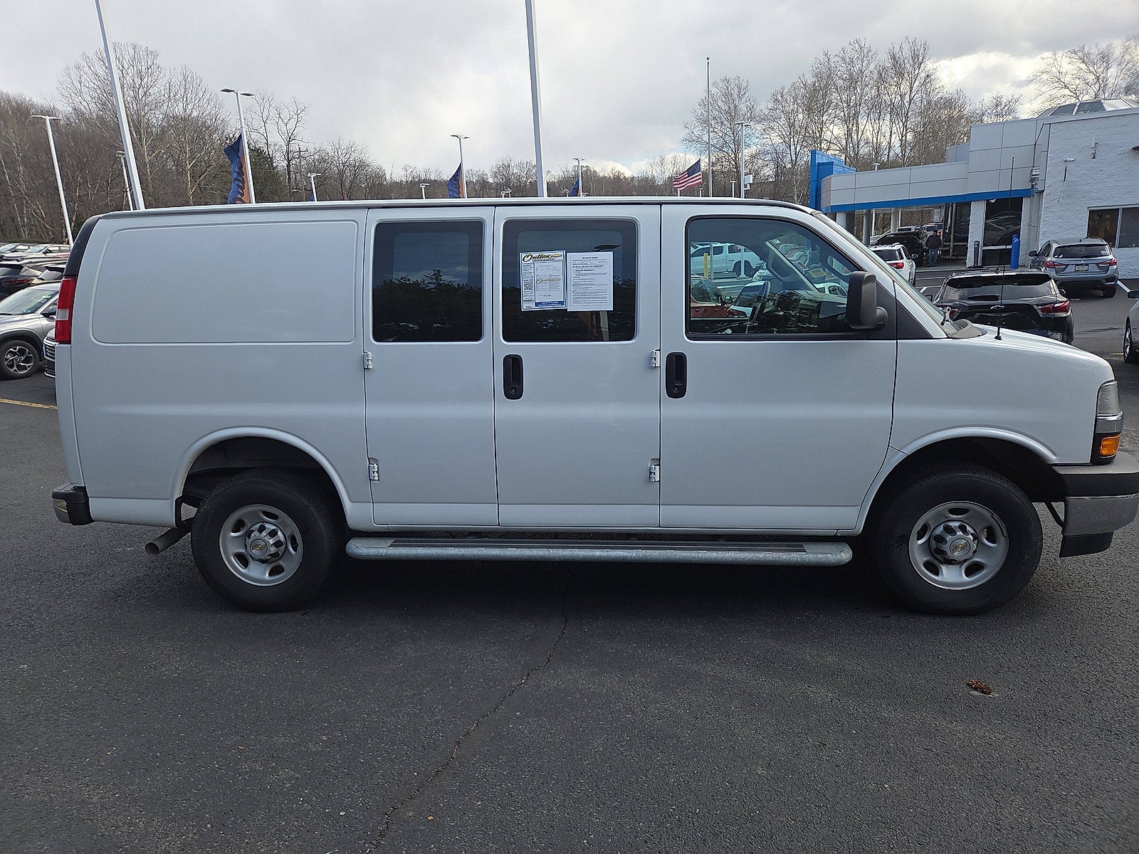2024 Chevrolet Express Cargo 2500 WT RWD