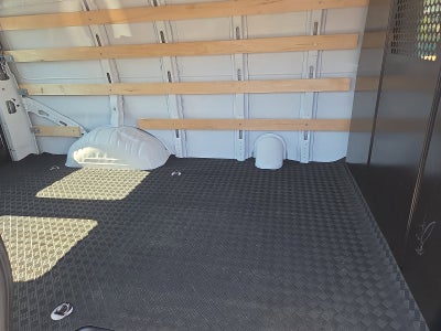 2024 Chevrolet Express Cargo 2500 WT RWD