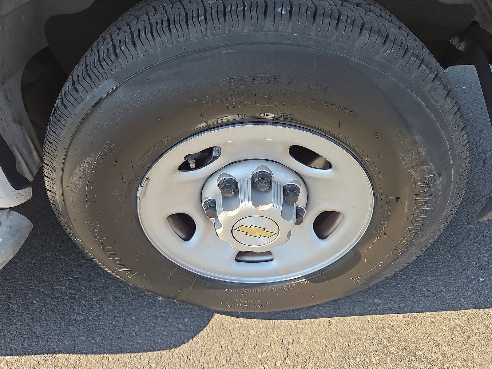 2024 Chevrolet Express Cargo 2500 WT RWD