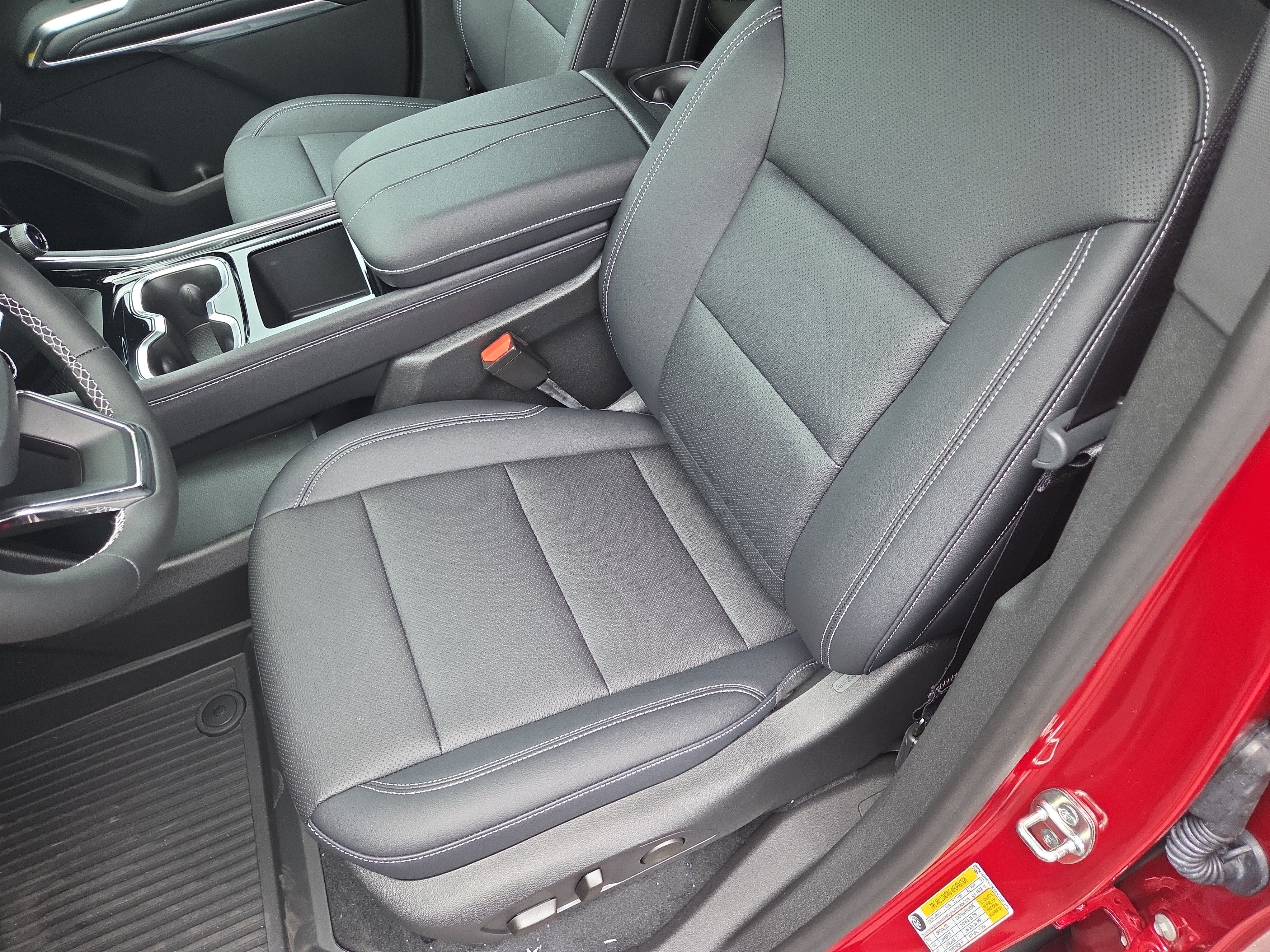 2027 Chevrolet Traverse LT AWD