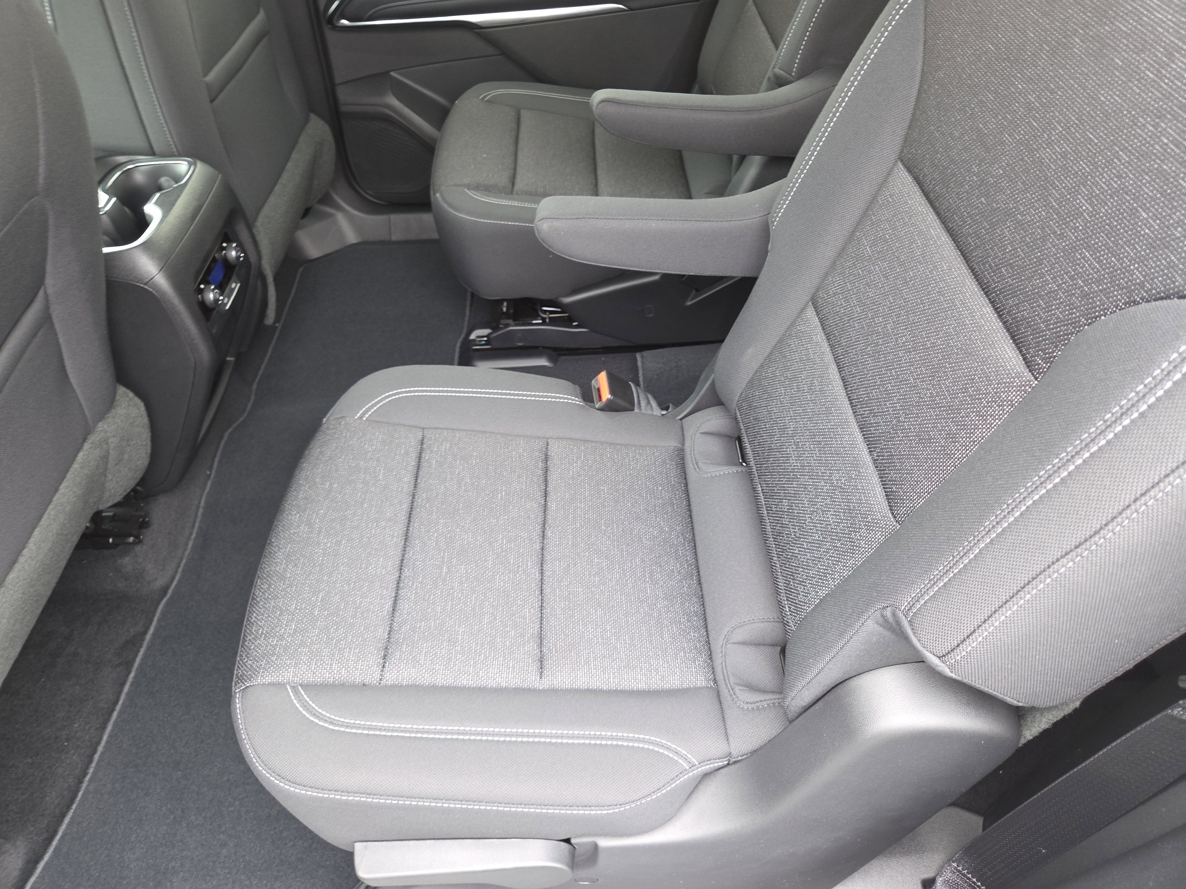 2026 Chevrolet Traverse LT AWD