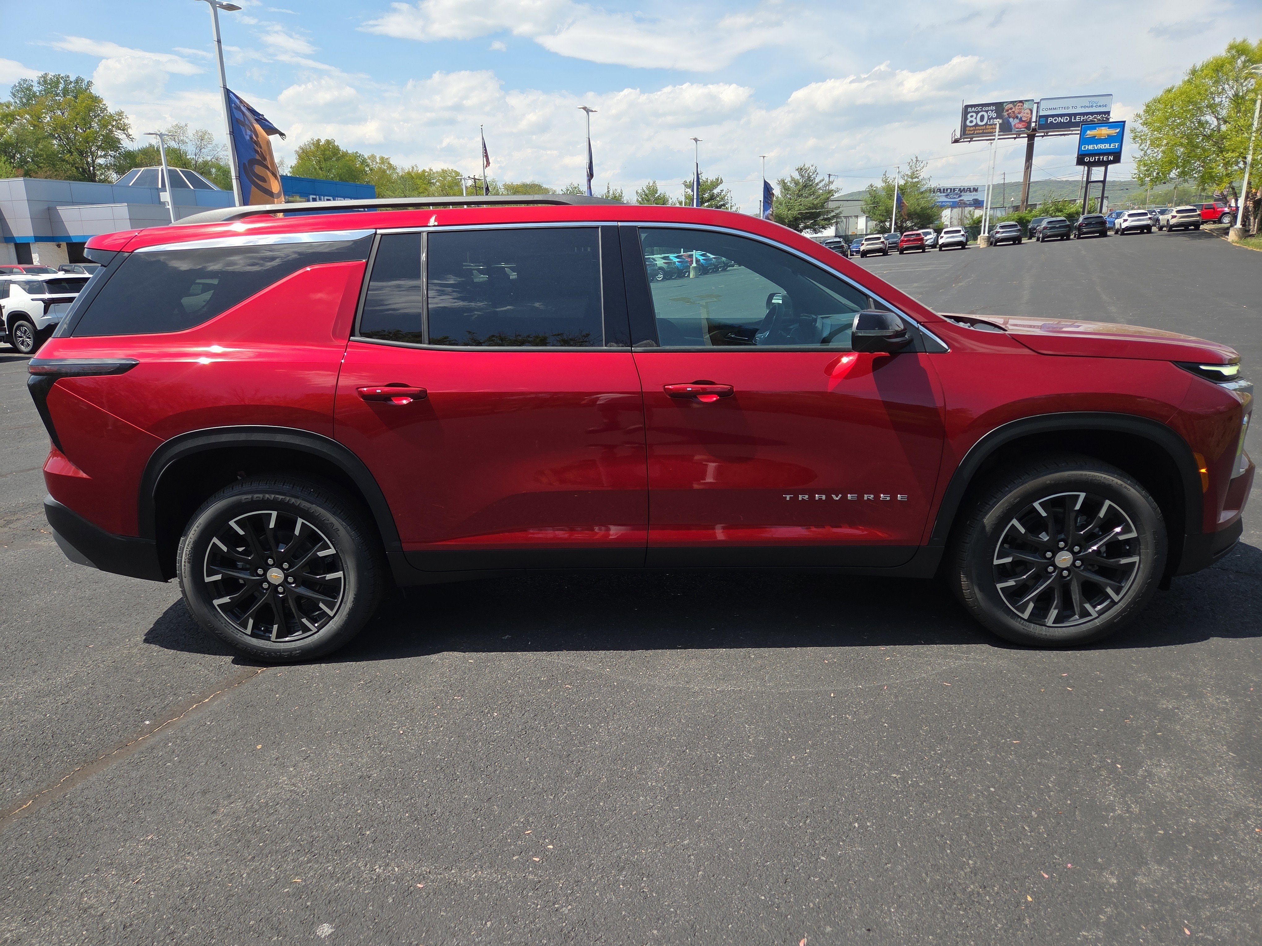 2026 Chevrolet Traverse LT - Photo 2