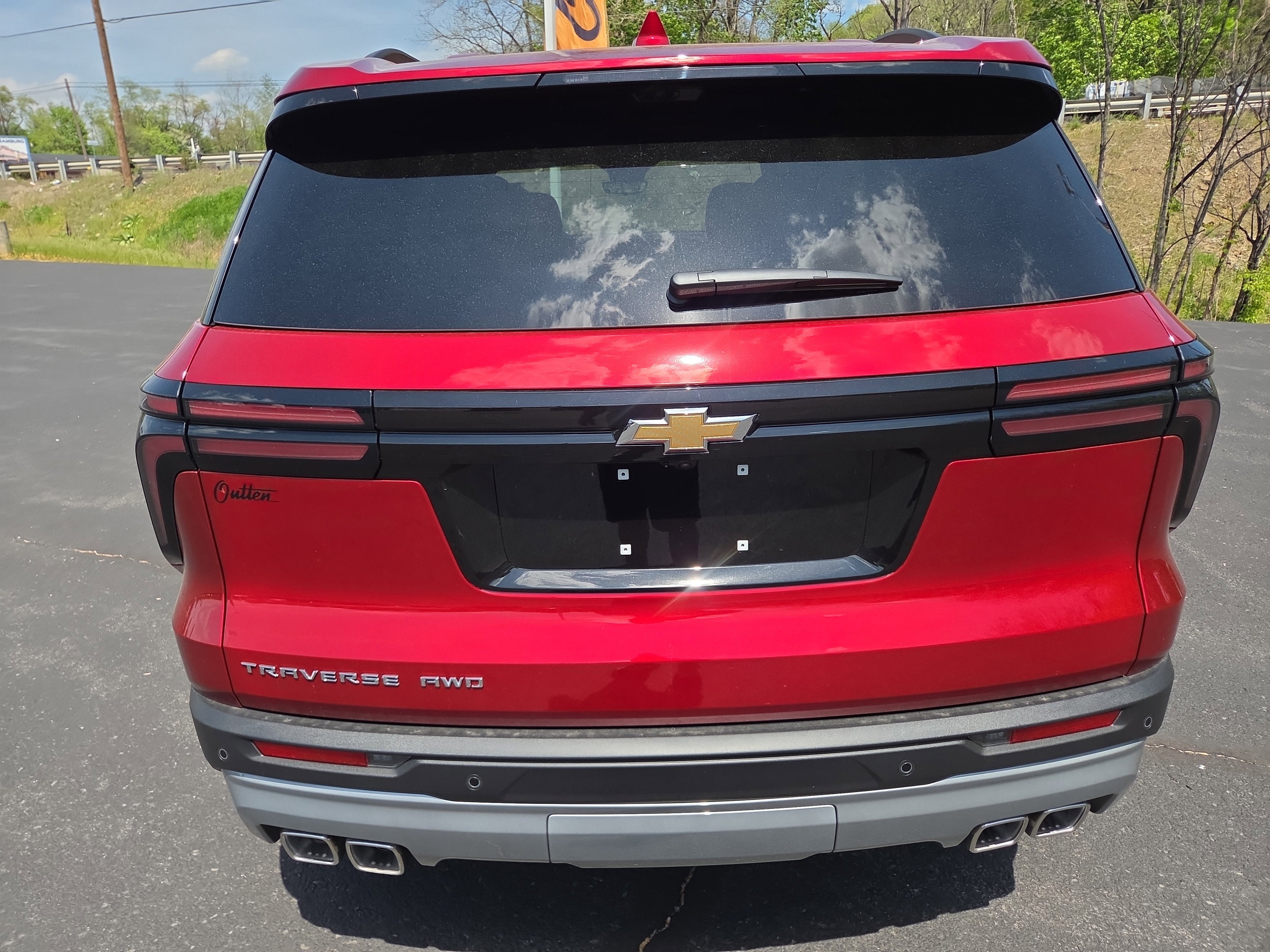 2026 Chevrolet Traverse LT - Photo 3