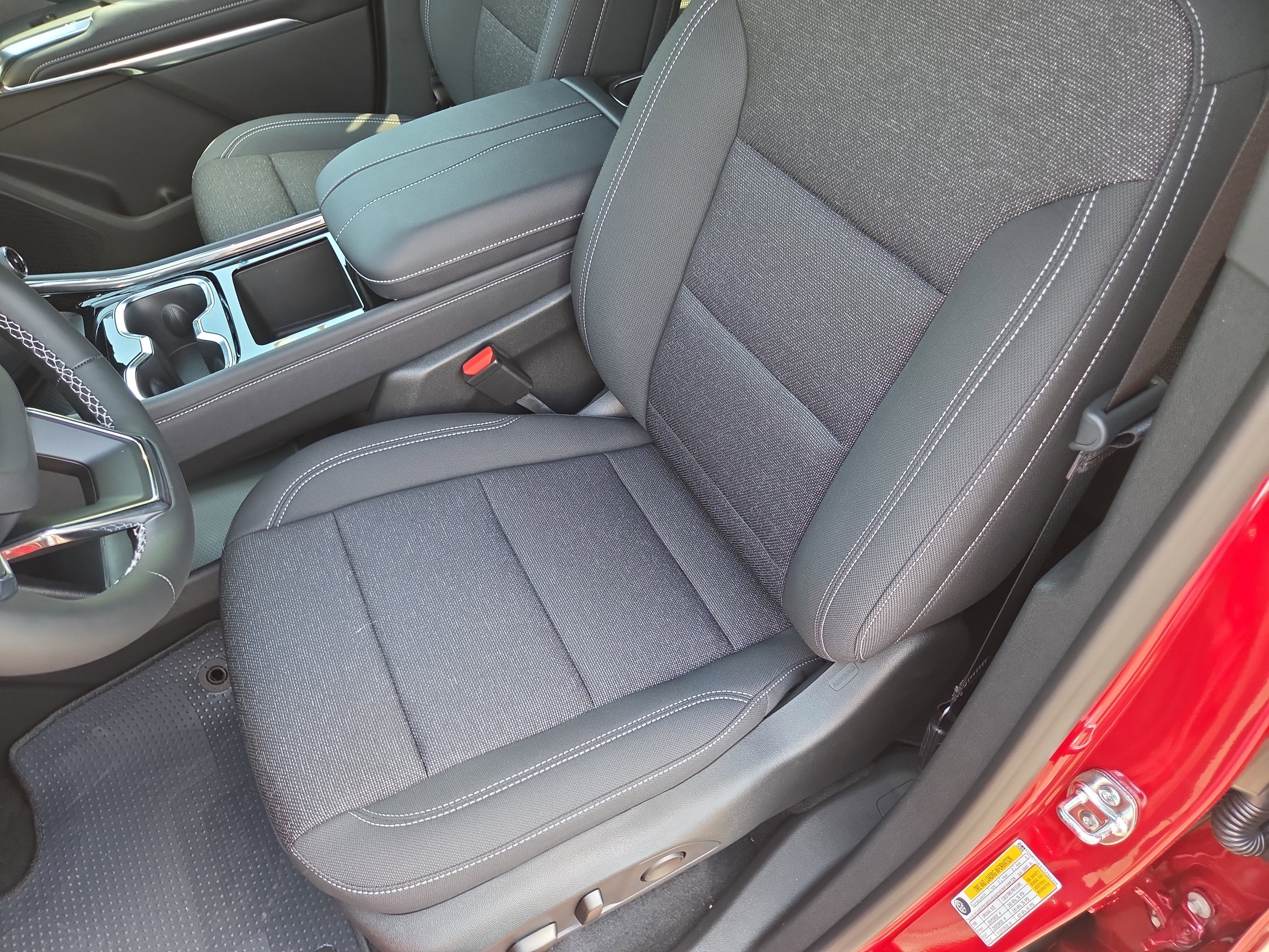 2026 Chevrolet Traverse LT - Photo 6