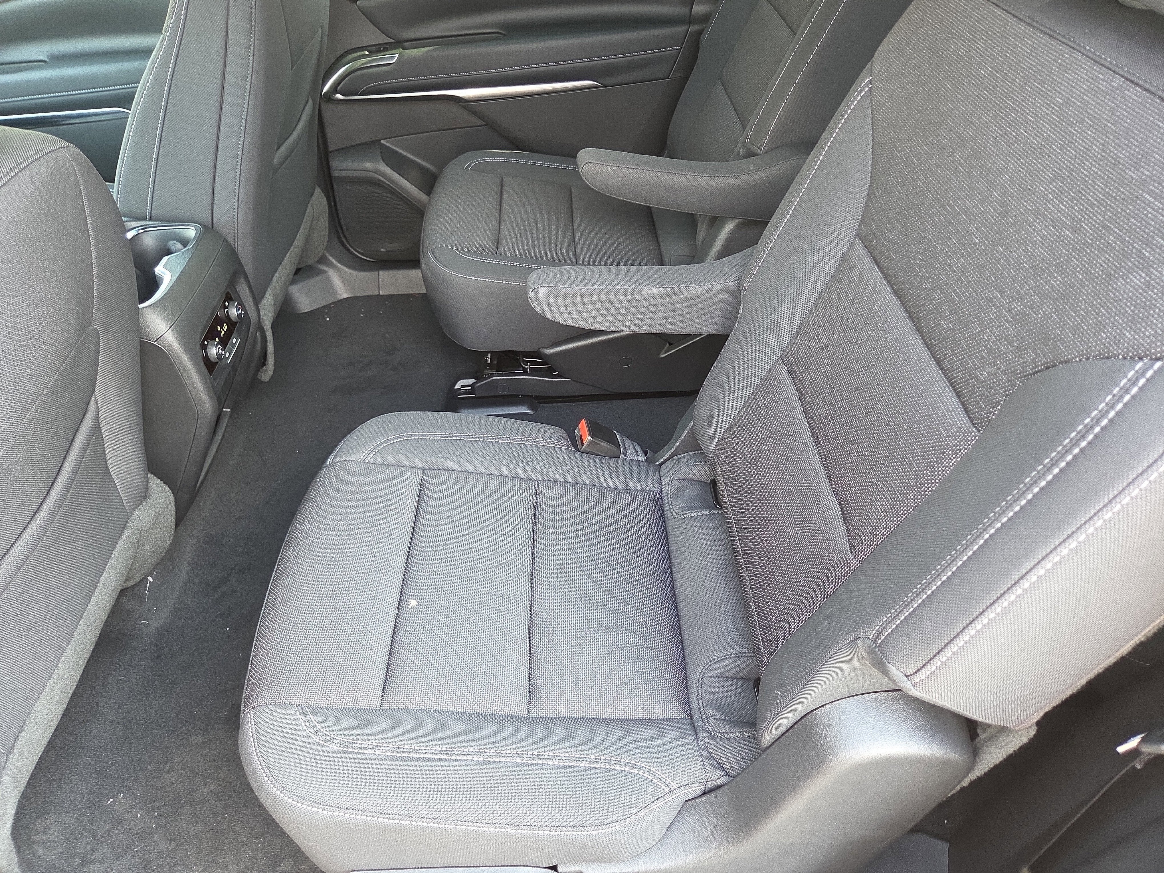 2026 Chevrolet Traverse LT AWD