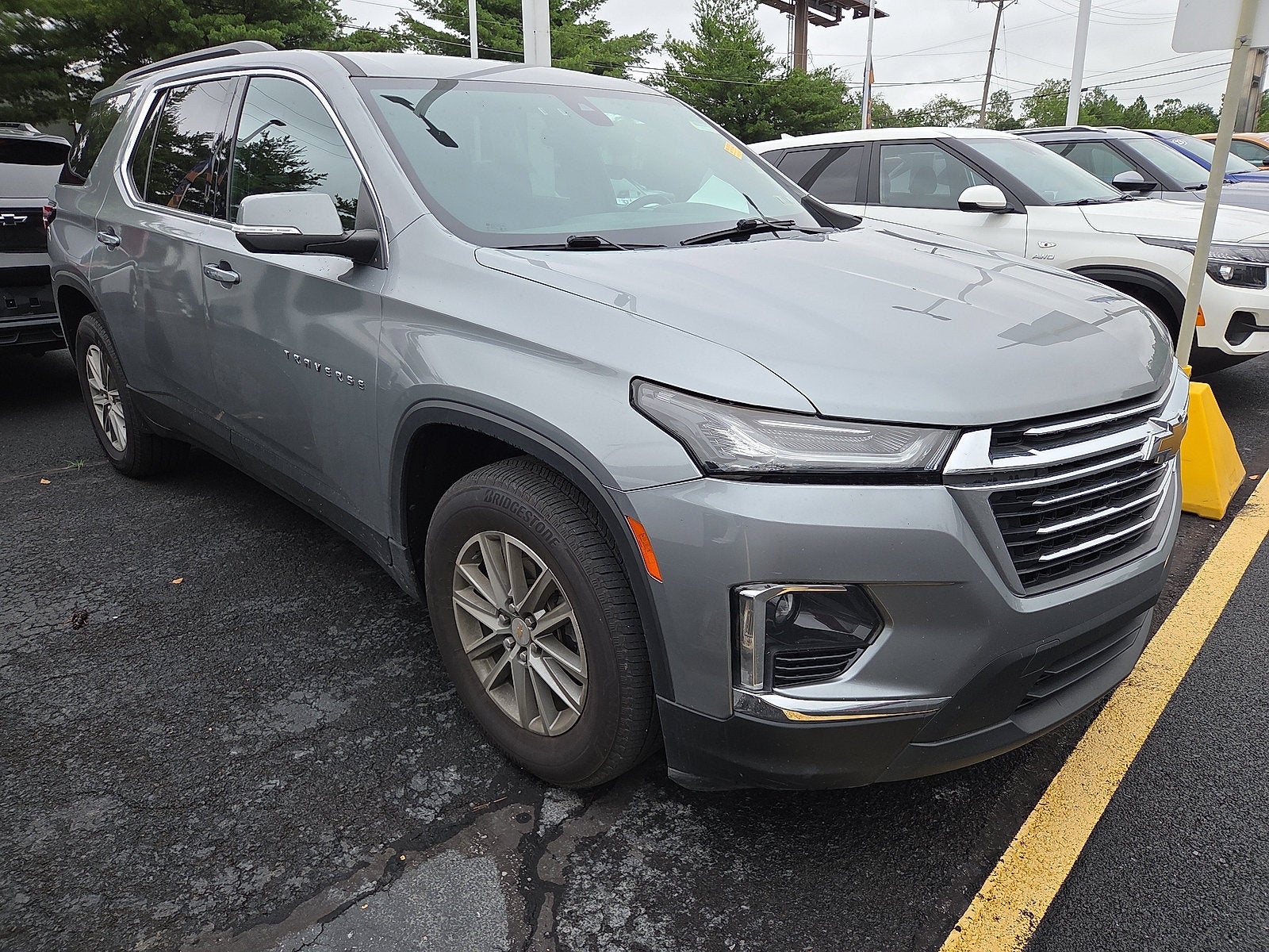 2023 Chevrolet Traverse LT Cloth AWD