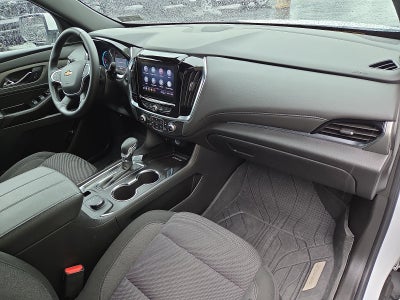 2023 Chevrolet Traverse LT Cloth AWD