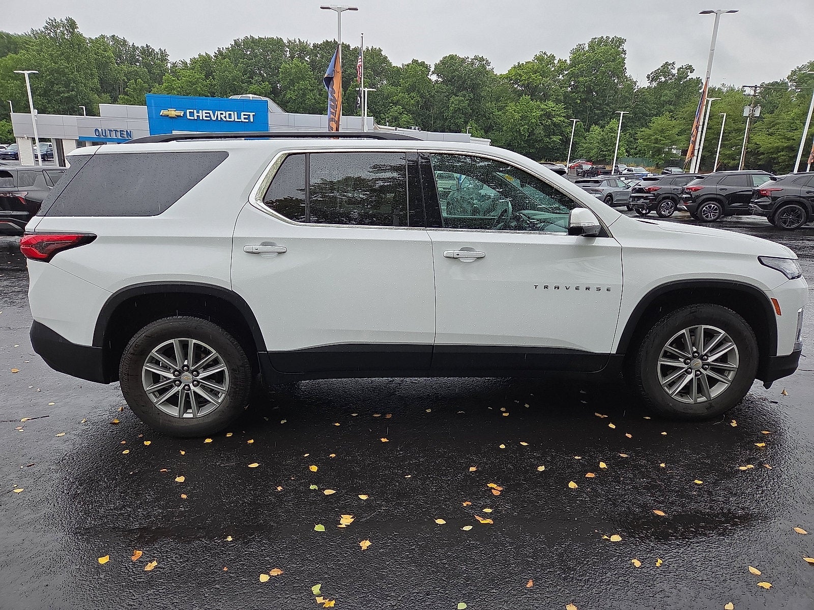 2023 Chevrolet Traverse LT Cloth AWD