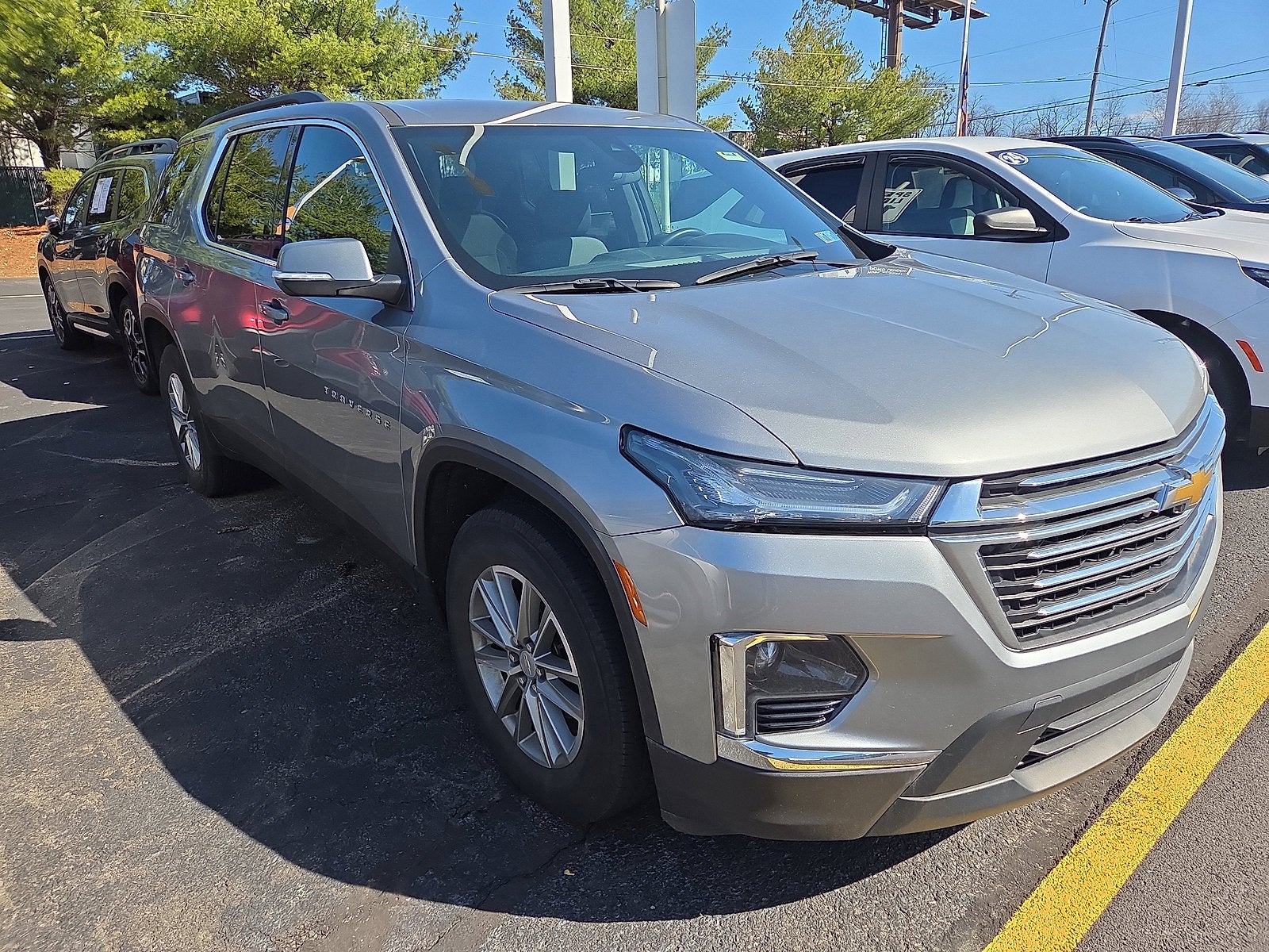 2023 Chevrolet Traverse LT Cloth AWD