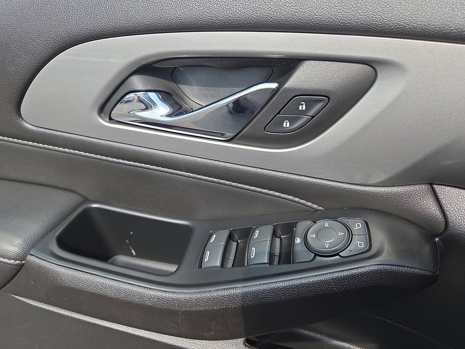 2023 Chevrolet Traverse LT Cloth AWD