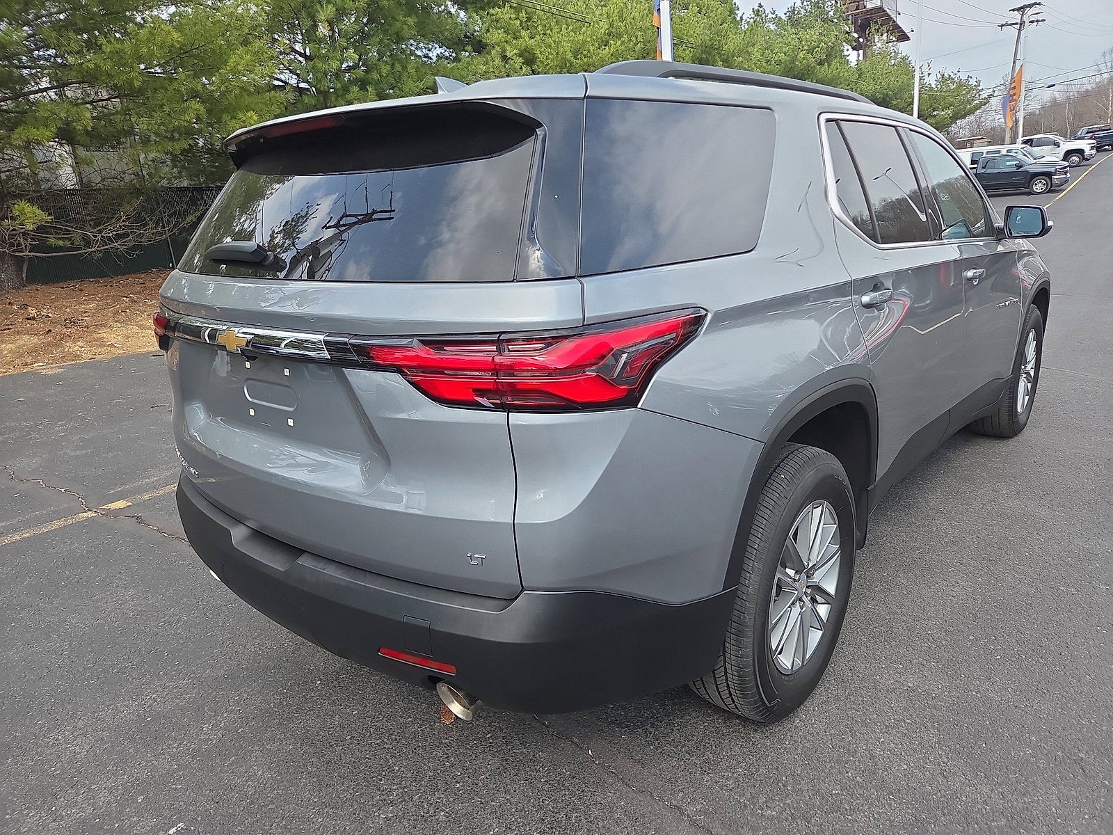 2023 Chevrolet Traverse LT Cloth AWD