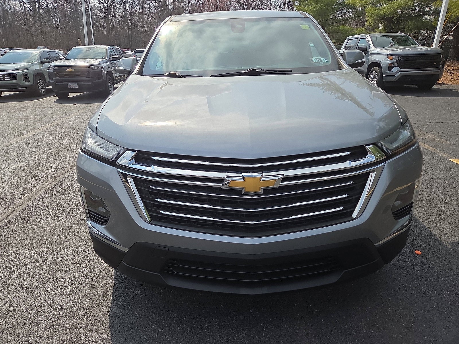 2023 Chevrolet Traverse LT Cloth AWD