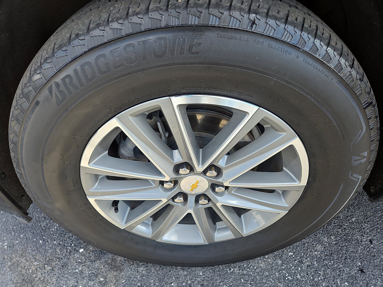 2023 Chevrolet Traverse LT Cloth AWD