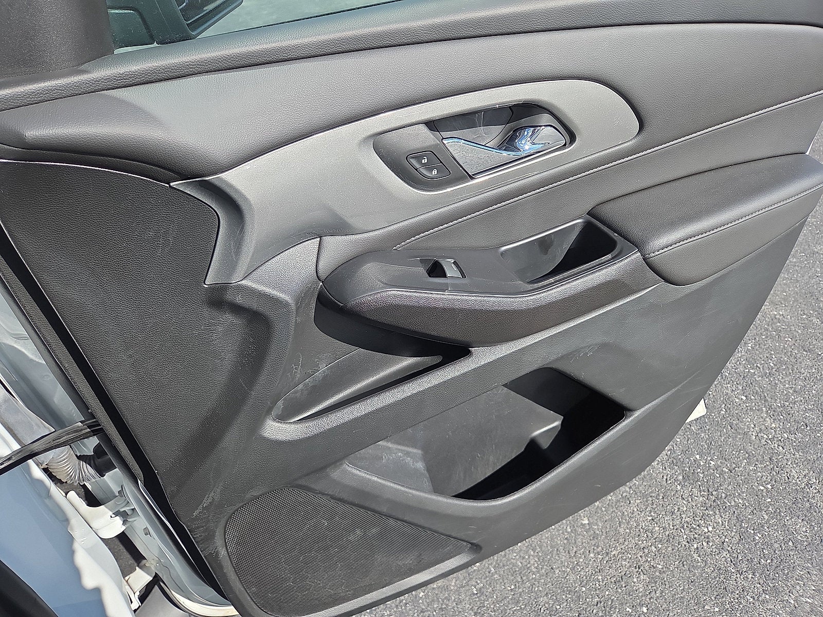2023 Chevrolet Traverse LT Cloth AWD