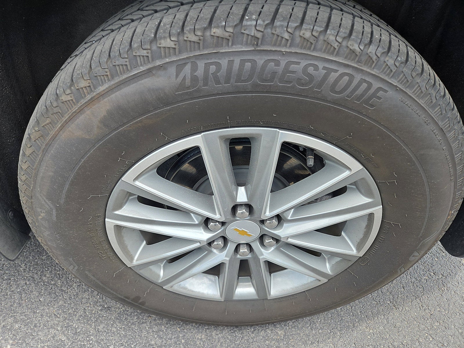 2023 Chevrolet Traverse LT Cloth AWD