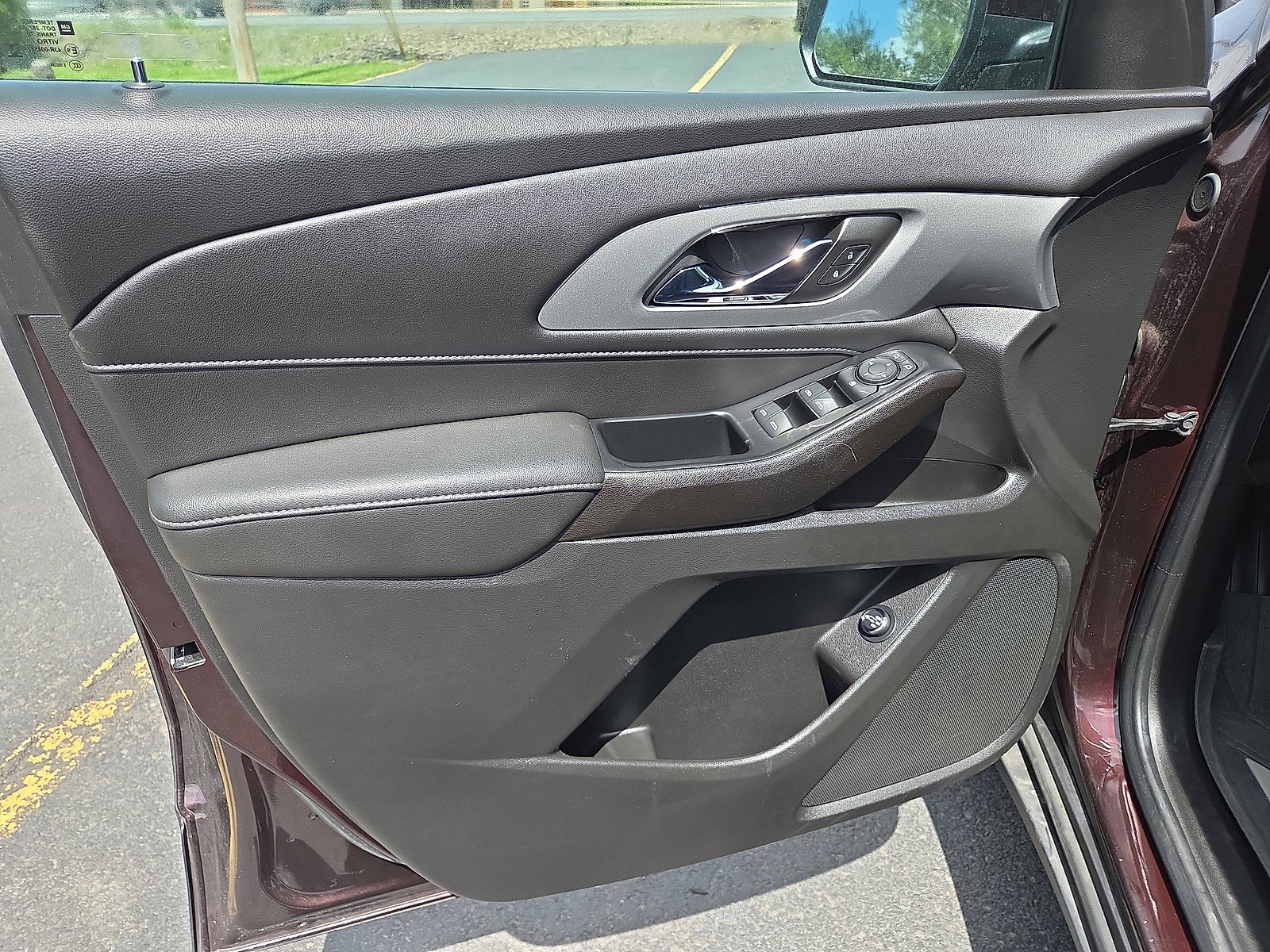 2023 Chevrolet Traverse LT Cloth AWD